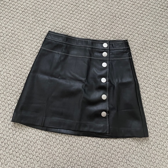 Zara Faux Leather Mini Skirt - Picture 1 of 7